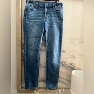 Kut from the kloth . Size 2 straight ankle jeans.